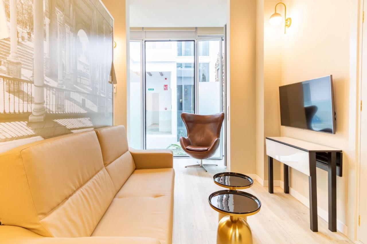 Harinas Central Apartments By Valcambre Севиля Екстериор снимка
