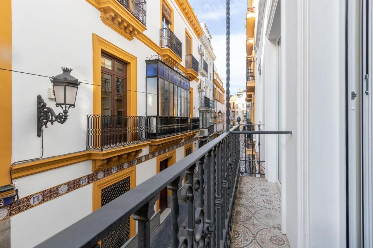 Harinas Central Apartments By Valcambre Севиля Екстериор снимка